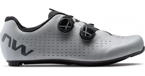 Chaussures Revolution 3